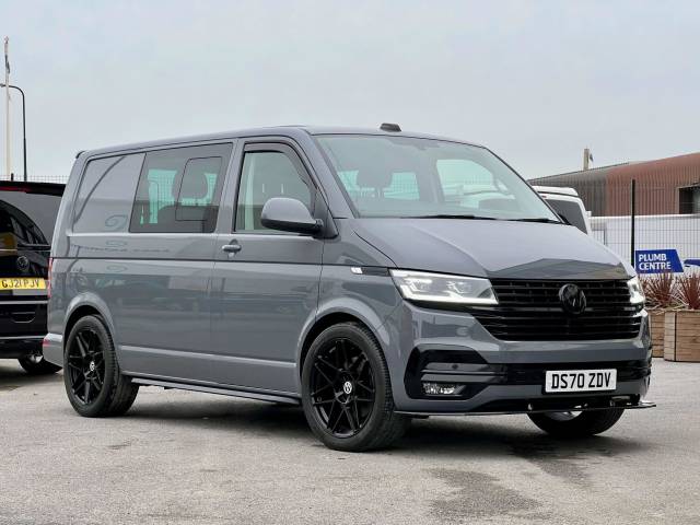 Volkswagen Transporter 2.0 TDI T32 Highline Kombi DSG FWD SWB Euro 6 (s/s) 5dr Combi Van Diesel Grey