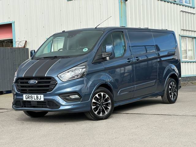 Ford Transit Custom 2.0 TDCi 170ps Low Roof Sport Van Auto Panel Van Diesel BLUE