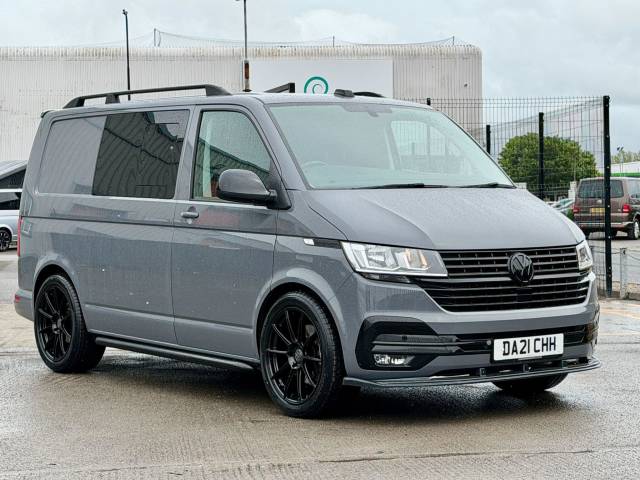 Volkswagen Transporter 2.0 BiTDI 204 Highline Kombi Van DSG Van With Side Windows Diesel GREY
