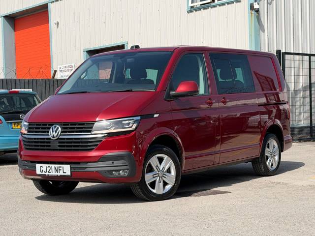 Volkswagen Transporter 2.0 TDI 150 Highline Kombi Van DSG Van With Side Windows Diesel RED