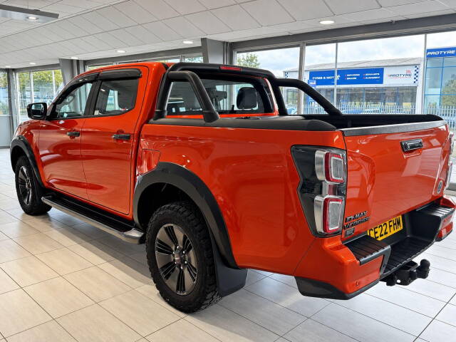 2022 Isuzu D-max 1.9 V-Cross Double Cab 4x4 Auto