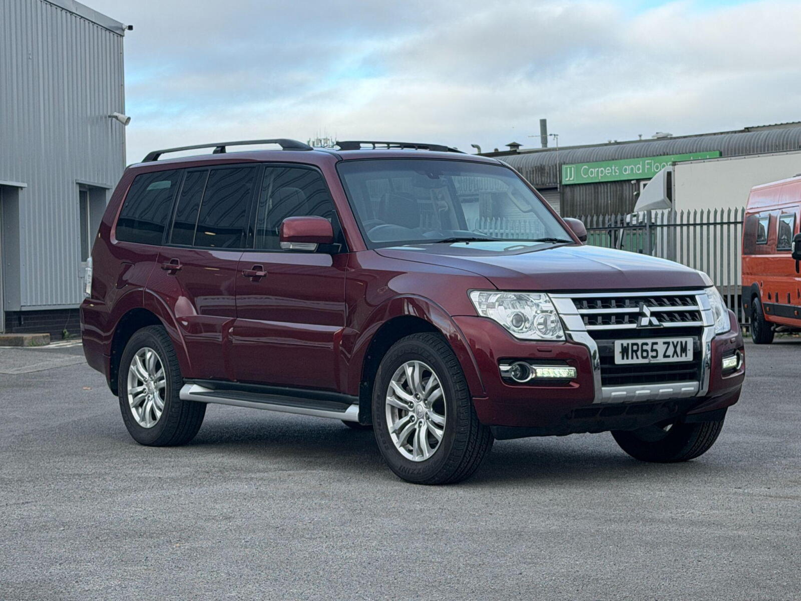 2015 Mitsubishi Shogun