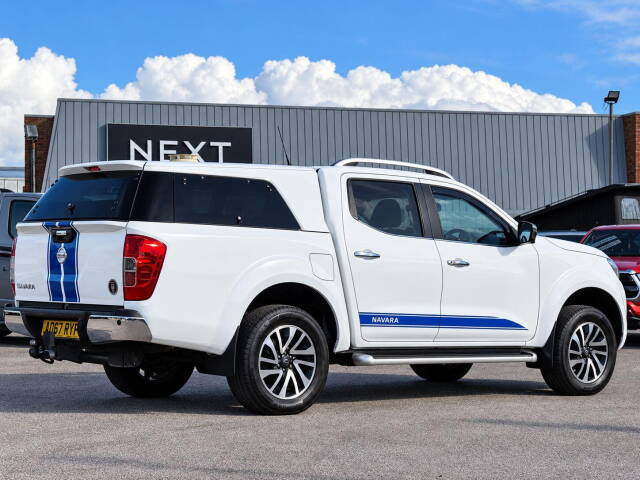 2017 Nissan Navara Double Cab Pick Up Tekna 2.3dCi 190 4WD Auto